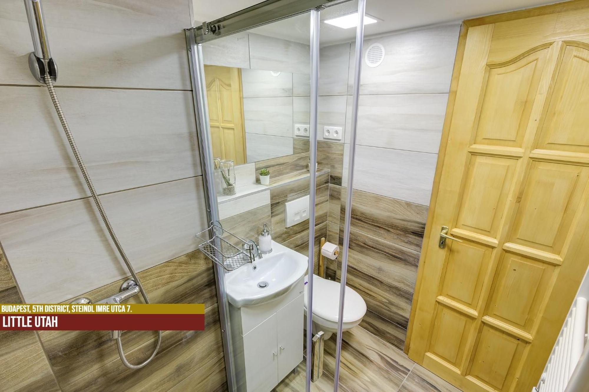 Little Americas Parliament Apartments Budapest Esterno foto