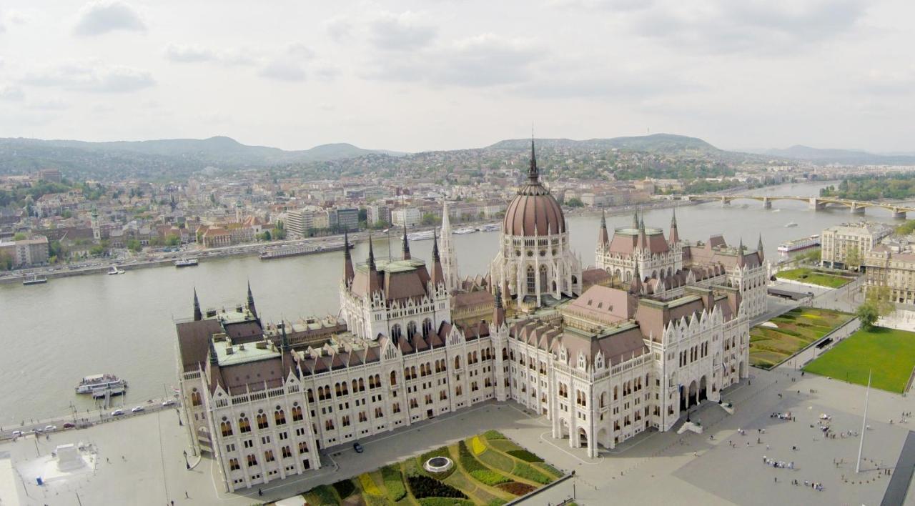 Little Americas Parliament Apartments Budapest Esterno foto